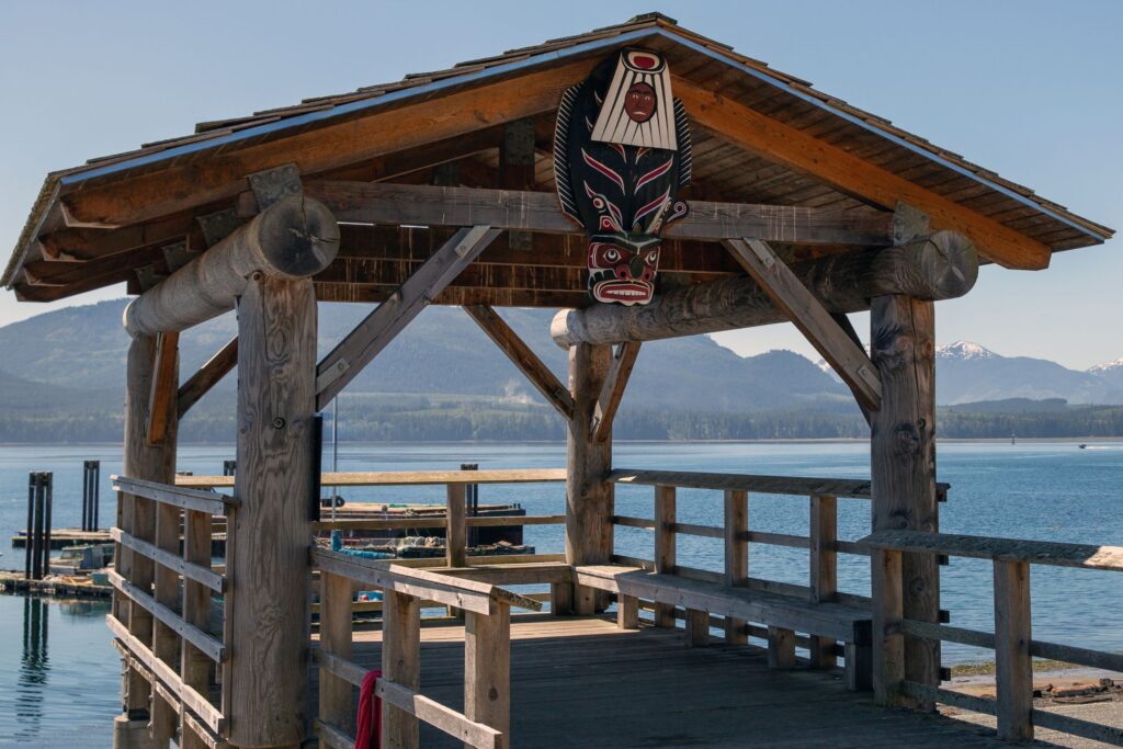 Awak'was in 'Yalis (Alert Bay) were a partnership with the village of Alert Bay and the 'Namgis First Nation.