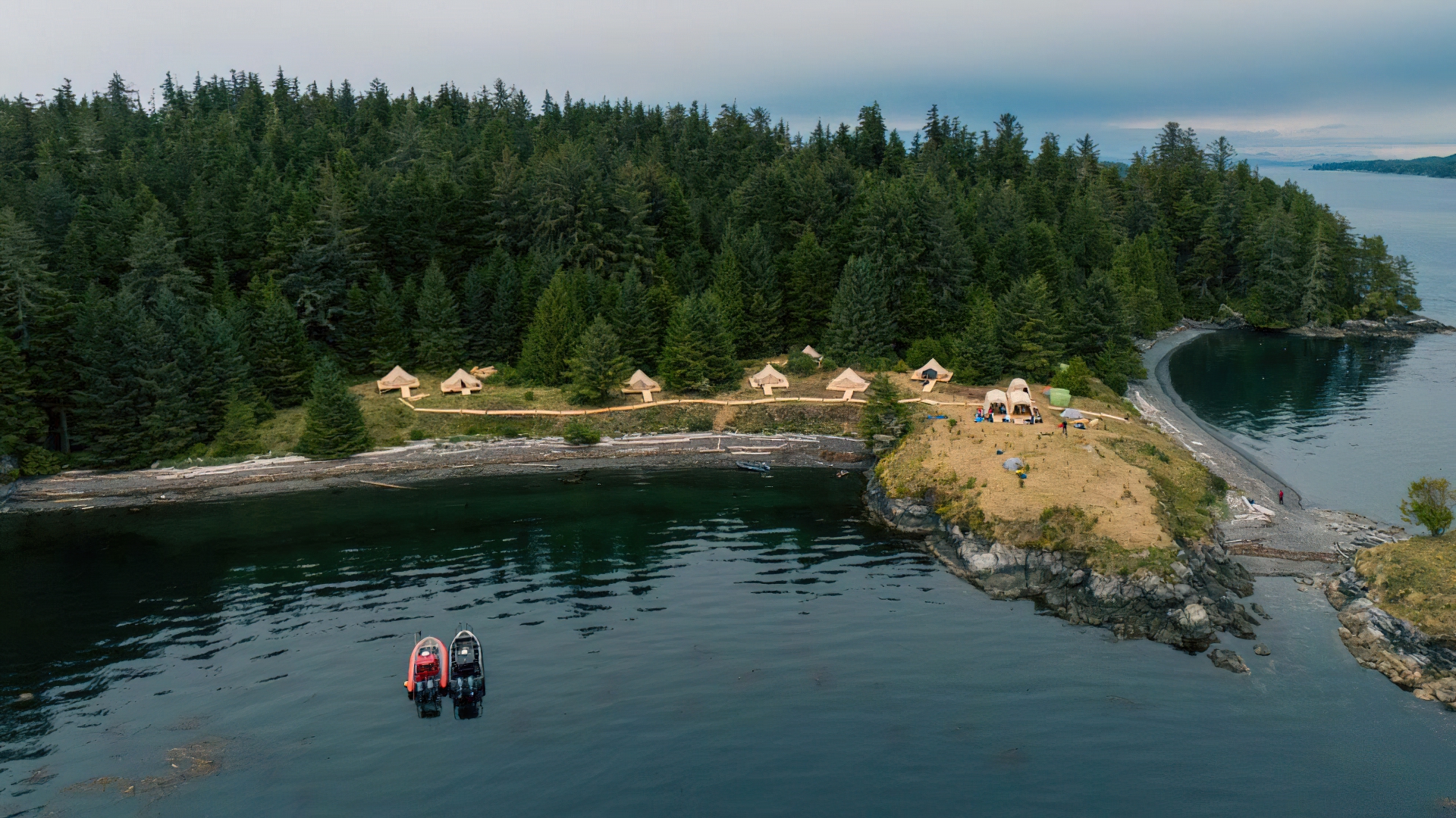 A permanent eco-camp will be built on Hope Island, improving infrastructure and replacing a temporary campsite to strengthen tourism business and employment opportunities for Tlatlasikwala First Nation.